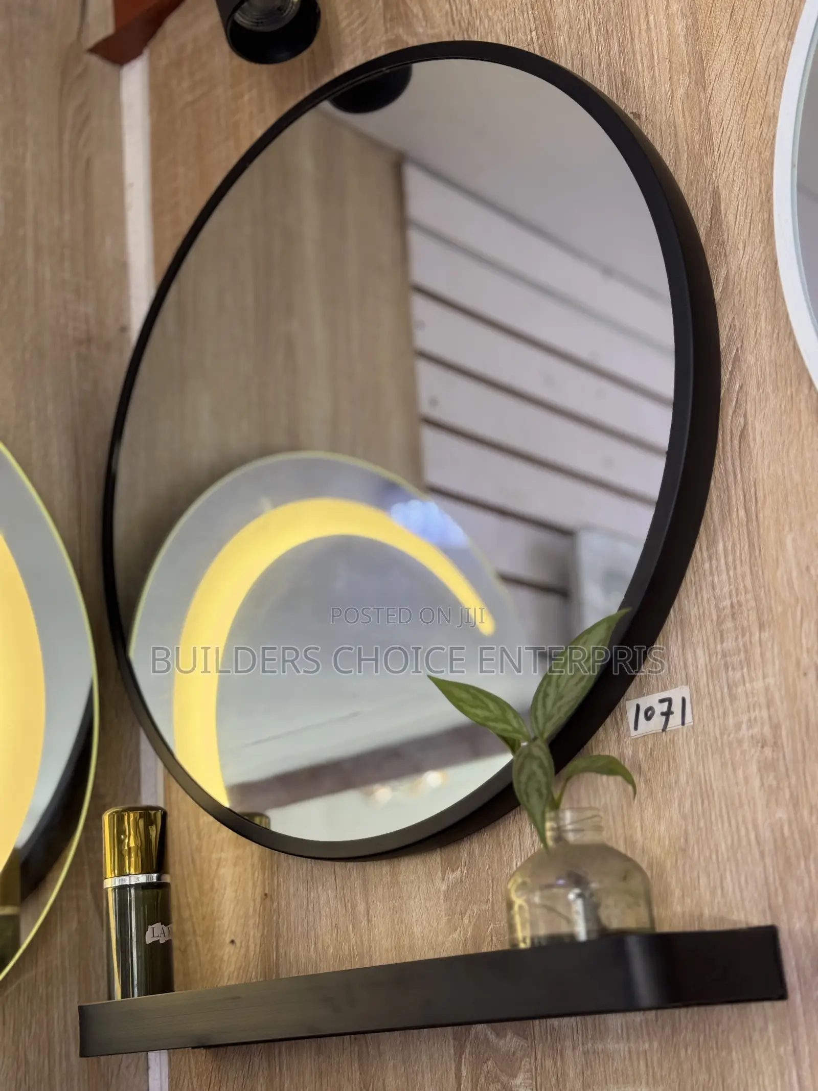 Mirror With Shelve
