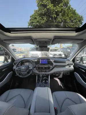 Toyota Highlander XLE AWD 2023 Green