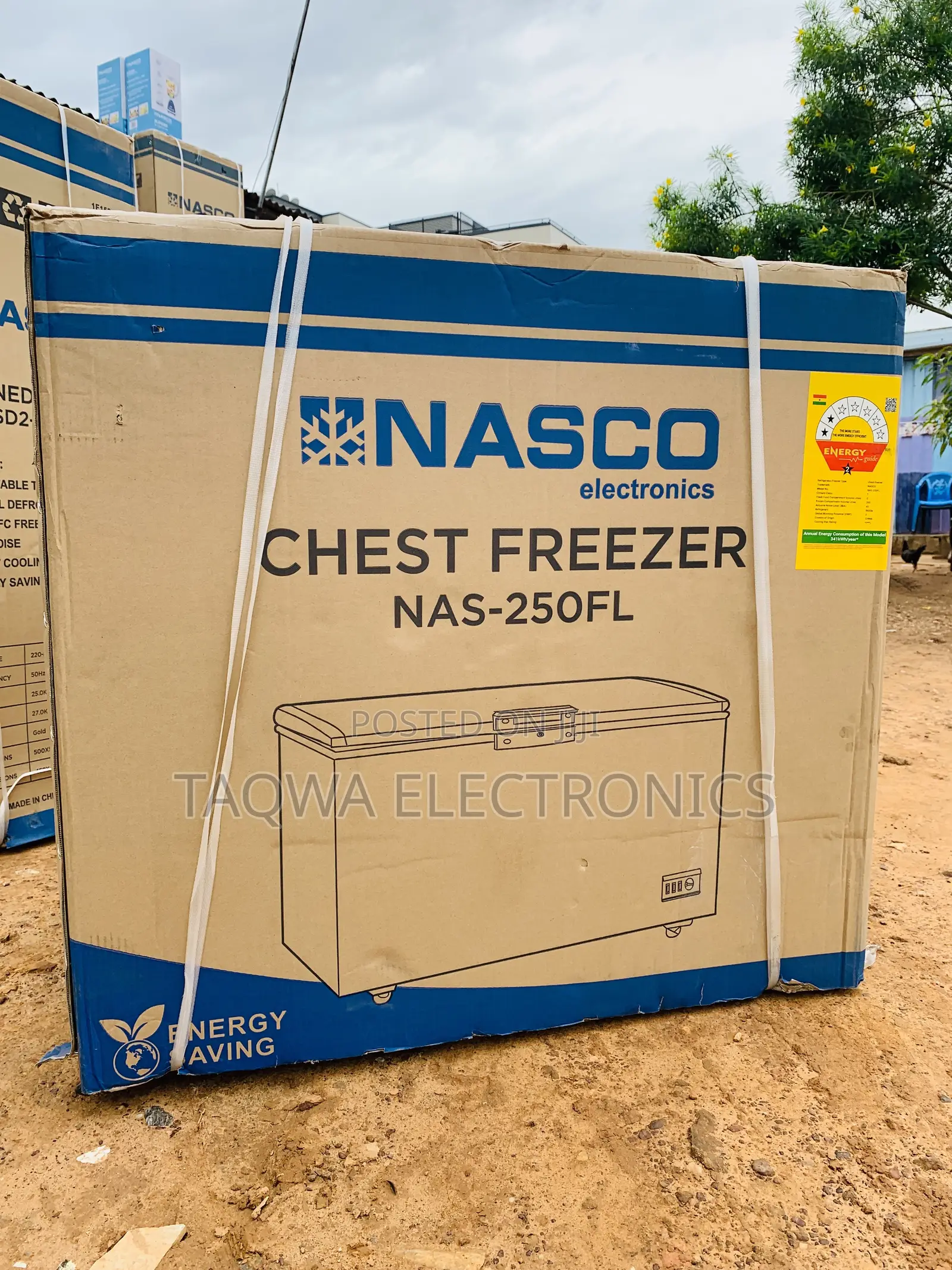 Easy-Clean Nasco 200l Chest Freezer