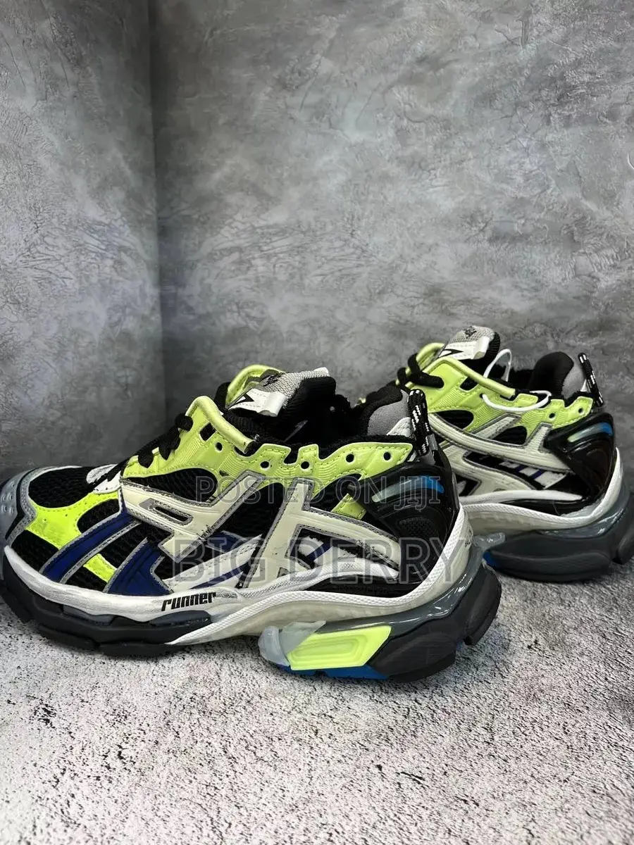 Balenciaga Runner