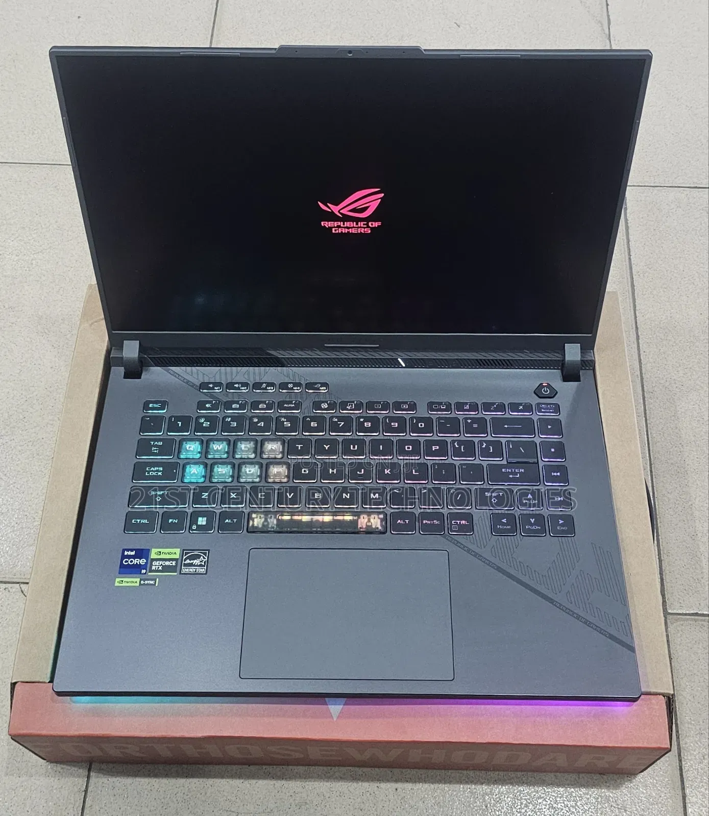 Laptop Asus ROG Strix G16 G614 16GB Intel Core i9 SSD 1T