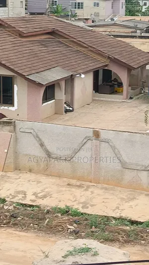 3bdrm House in Kantanka Street, Odorgonno for sale