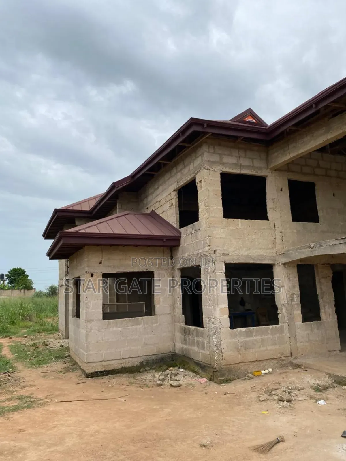 7bdrm House in Bonwire, Ejisu-Juaben Municipal for sale