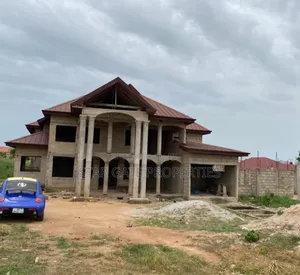 7bdrm House in Bonwire, Ejisu-Juaben Municipal for sale