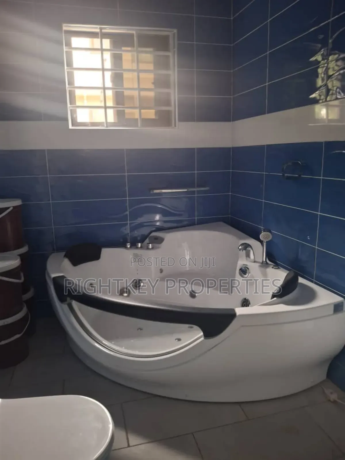 4bdrm House in Rightkey, Kumasi Metropolitan for sale