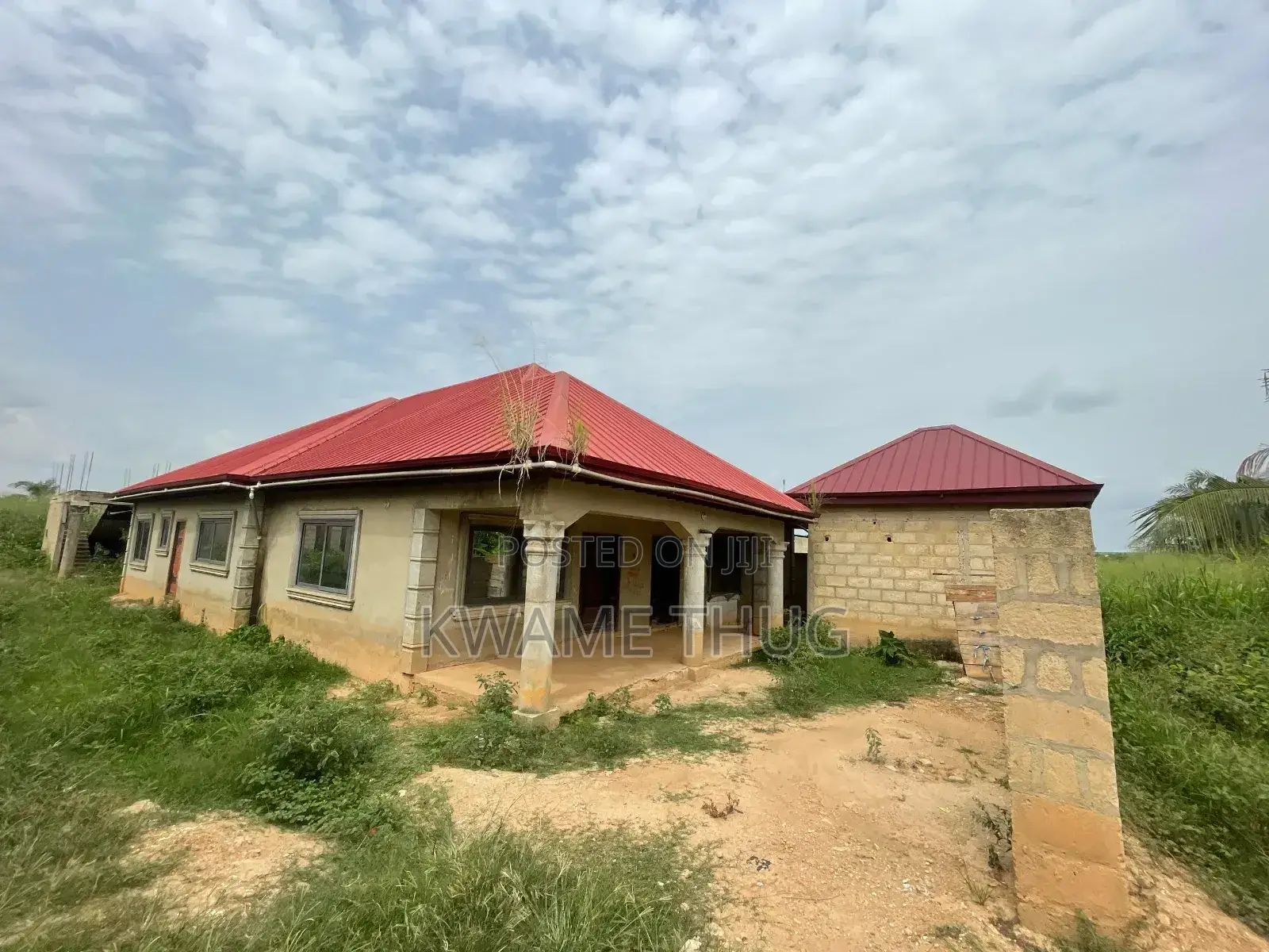 4bdrm House in Ampayoo, Kumasi Metropolitan for sale
