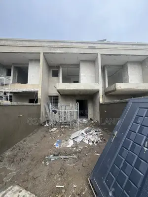 2bdrm House in Ashaley Botwe, Lake Side Estate for sale
