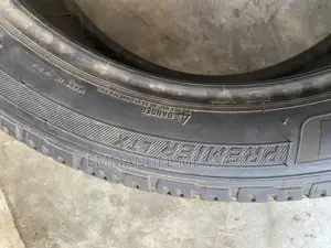 285/45 R22 Michelin Premier LTX Tire