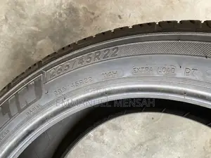 285/45 R22 Michelin Premier LTX Tire