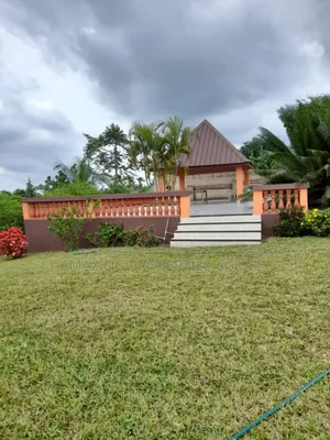 5bdrm House in Aburi for sale