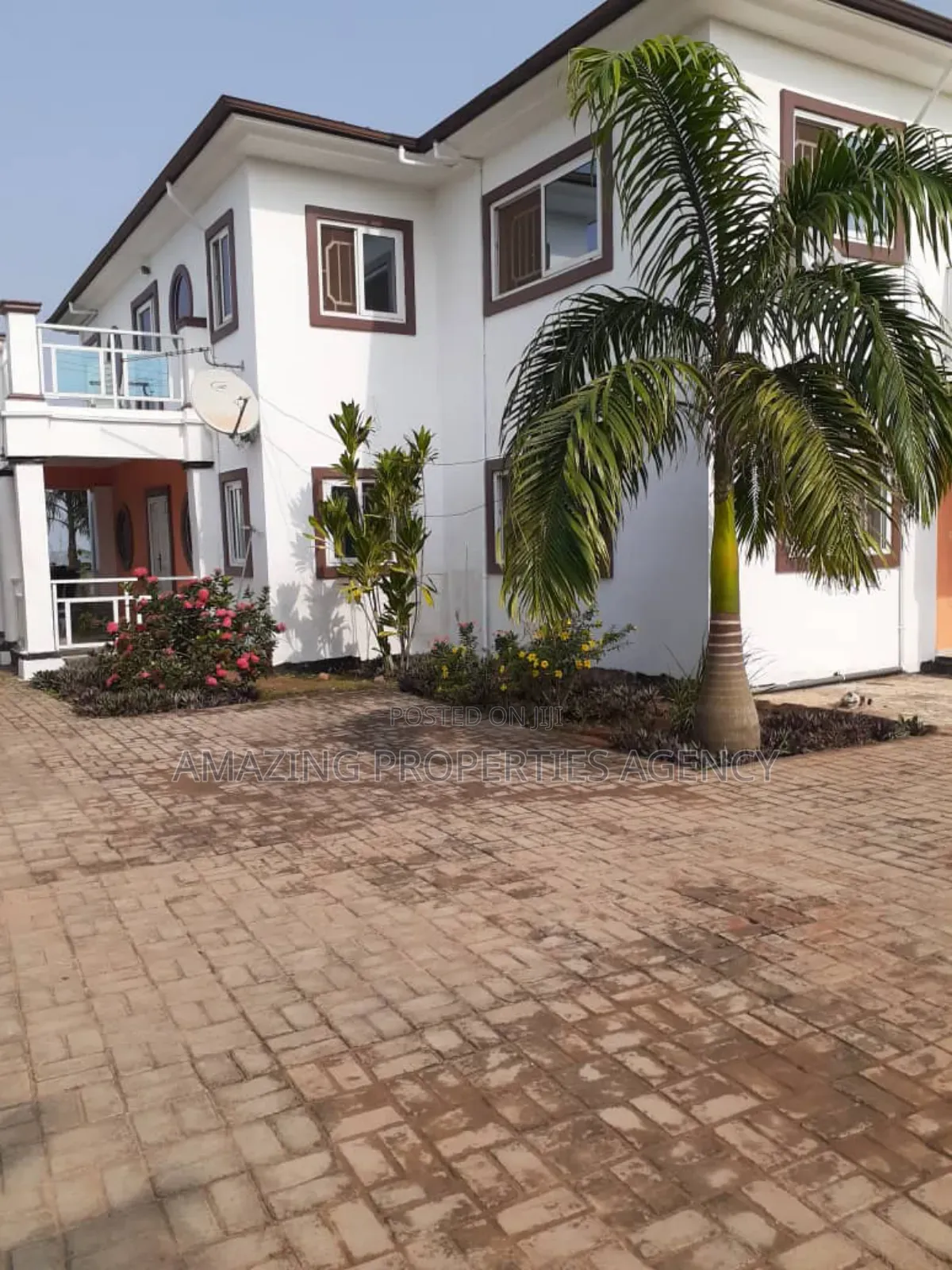 5bdrm House in Aburi for sale