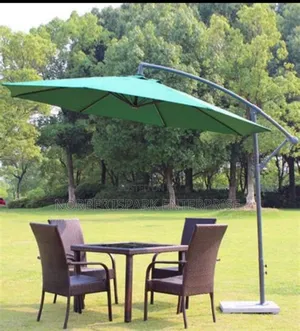 Cantilever Garden/Poolside Umbrella(1009)