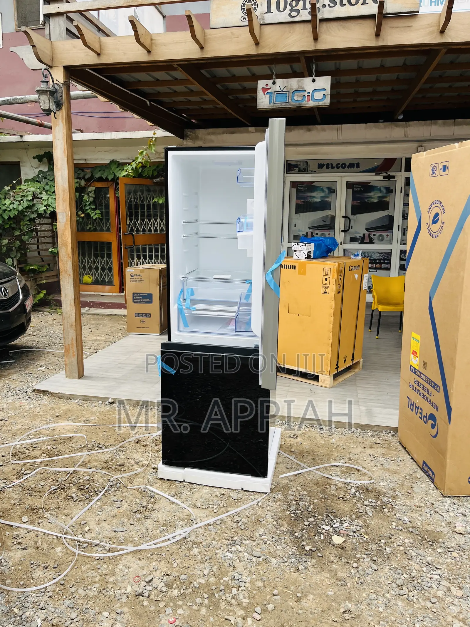 Unique Pearl Pf—433 BBGWD Bottom Freezer Refrigerator.
