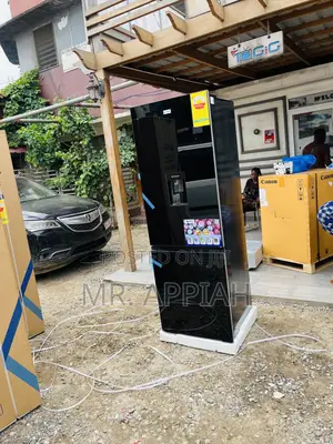 Unique Pearl Pf—433 BBGWD Bottom Mount Freezer Fridge.