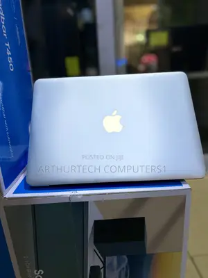 Laptop Apple MacBook Pro 2015 8GB Intel Core i5 SSD 128GB