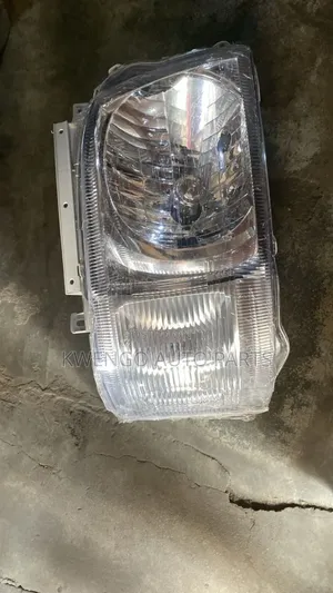 Toyota Haice / Stanbic  Headlight 2010