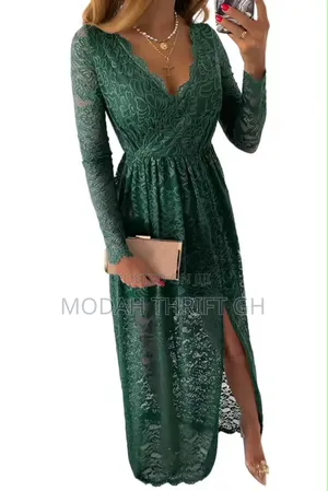 Photo - Green Lace Lon Sleeve v Neck Evening/Event Dress
