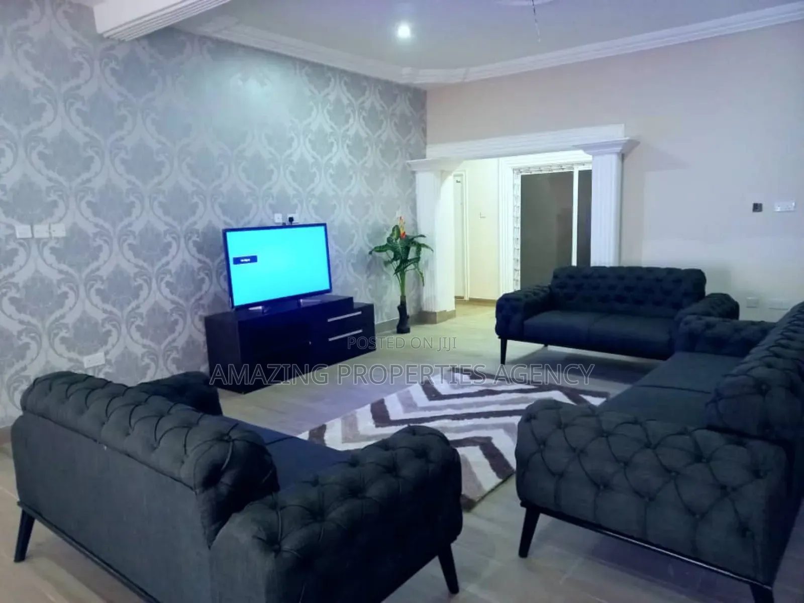 8bdrm House in Spintex for sale