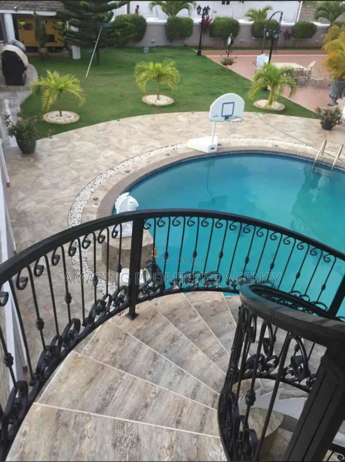 Furnished 7bdrm House in Adjiriganor for sale