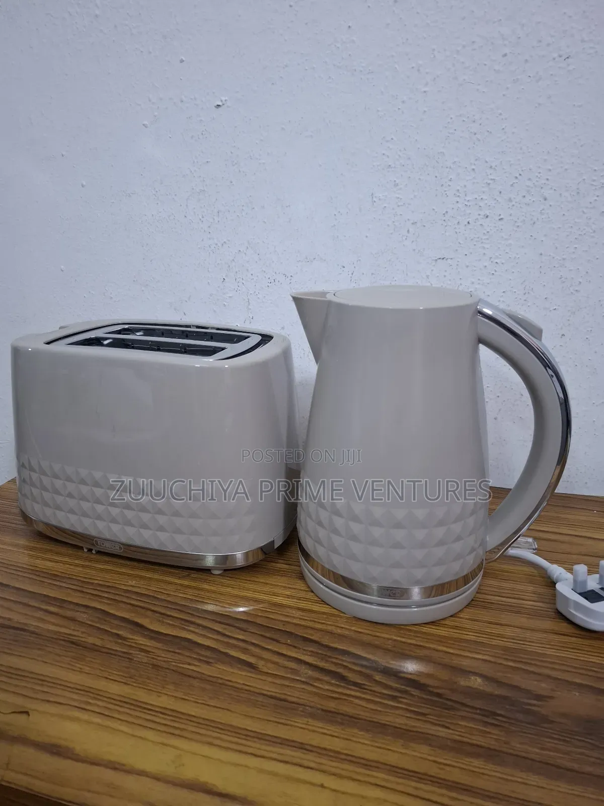 Tower Solitaire Plastic Kettle 2 Slice Toaster Uk