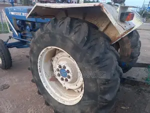 Ford 5000 Tractor