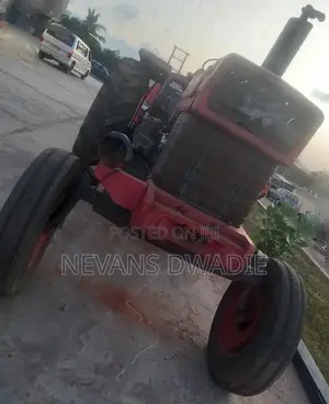 Massey Ferguson 1080 Tractor