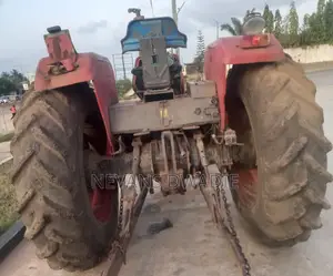 Massey Ferguson 1080 Tractor