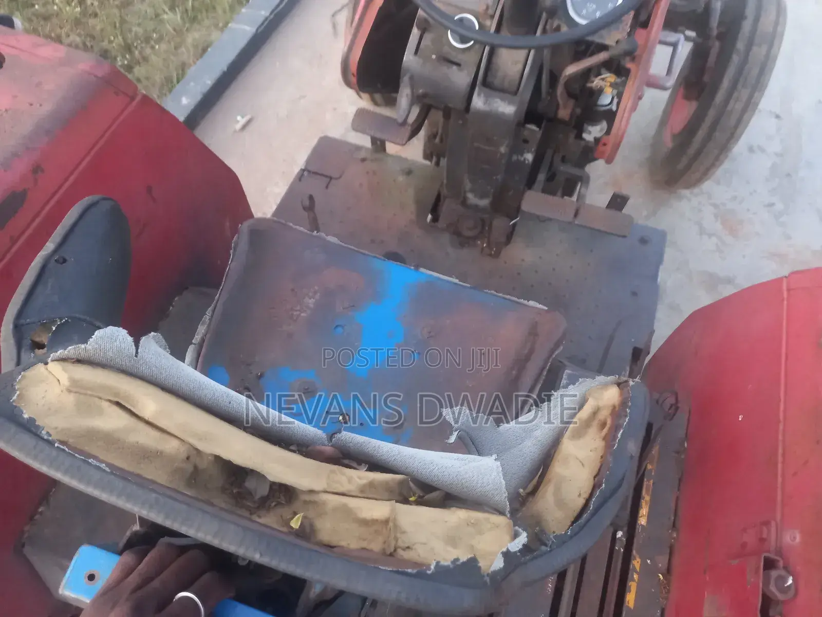 Massey Ferguson 1080 Tractor