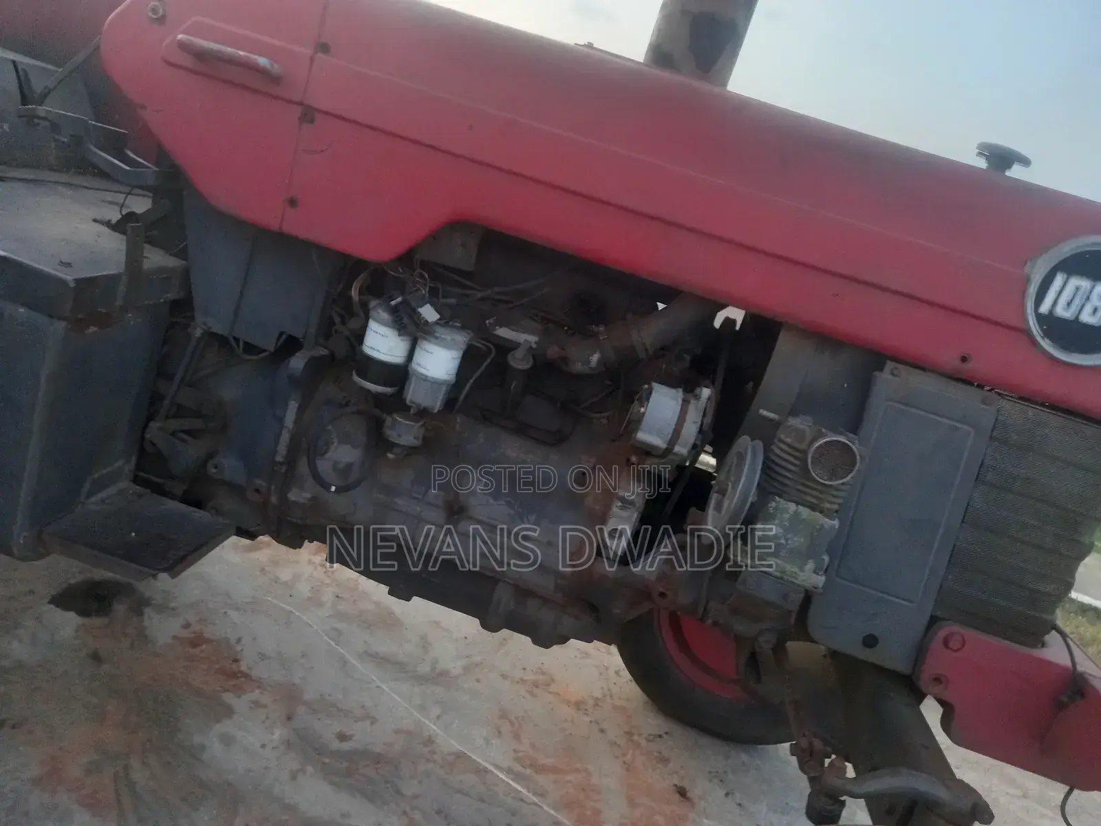 Massey Ferguson 1080 Tractor