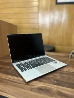 Laptop HP EliteBook 830 G9 16GB Intel Core I5 SSD 512GB