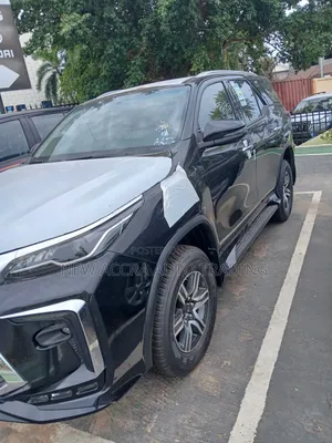 New Toyota Fortuner 2.7 AWD 2024 Black