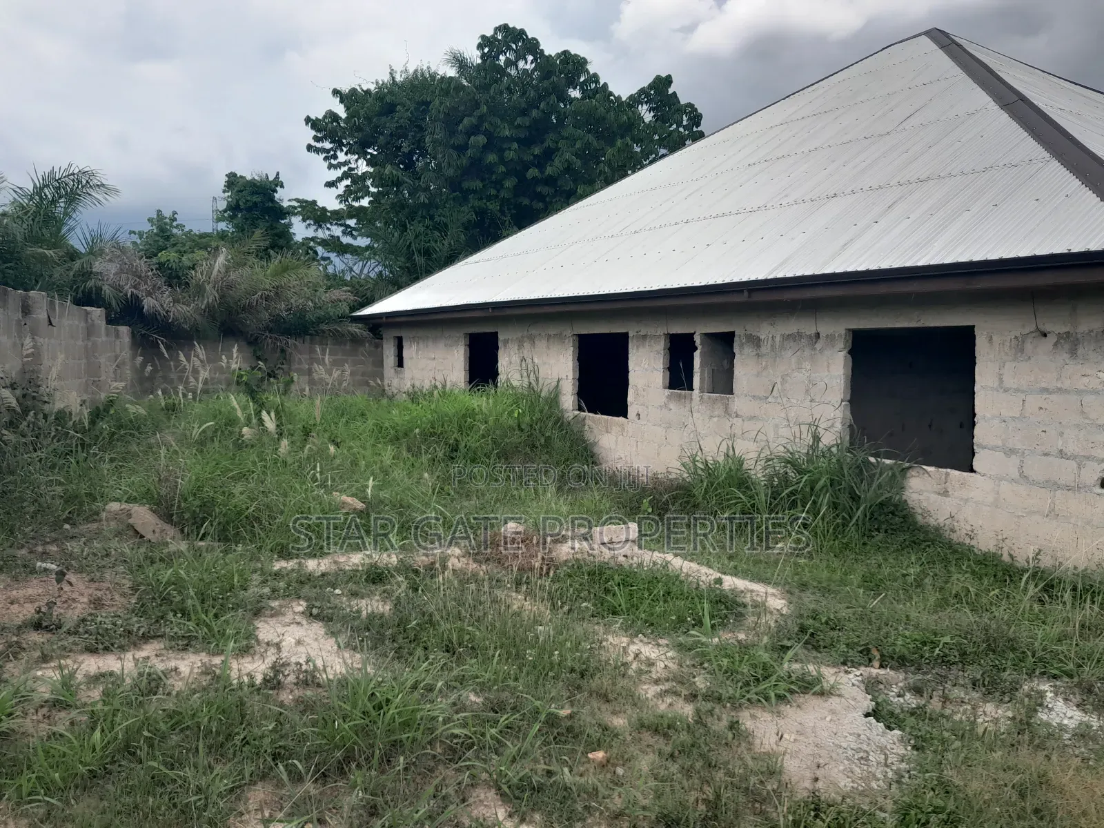 5bdrm House in Offinso for sale