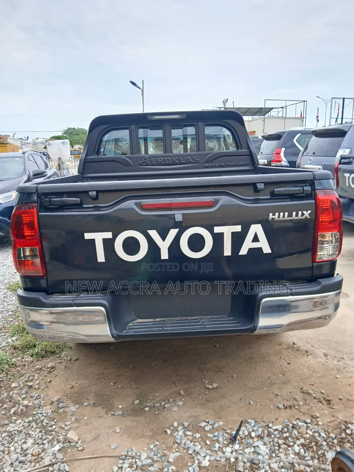 New Toyota Hilux 2023 Gray