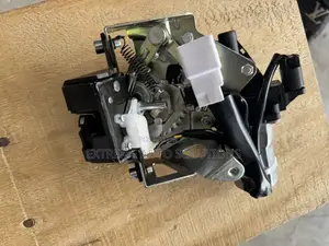 Toyota Venza Boot Lock