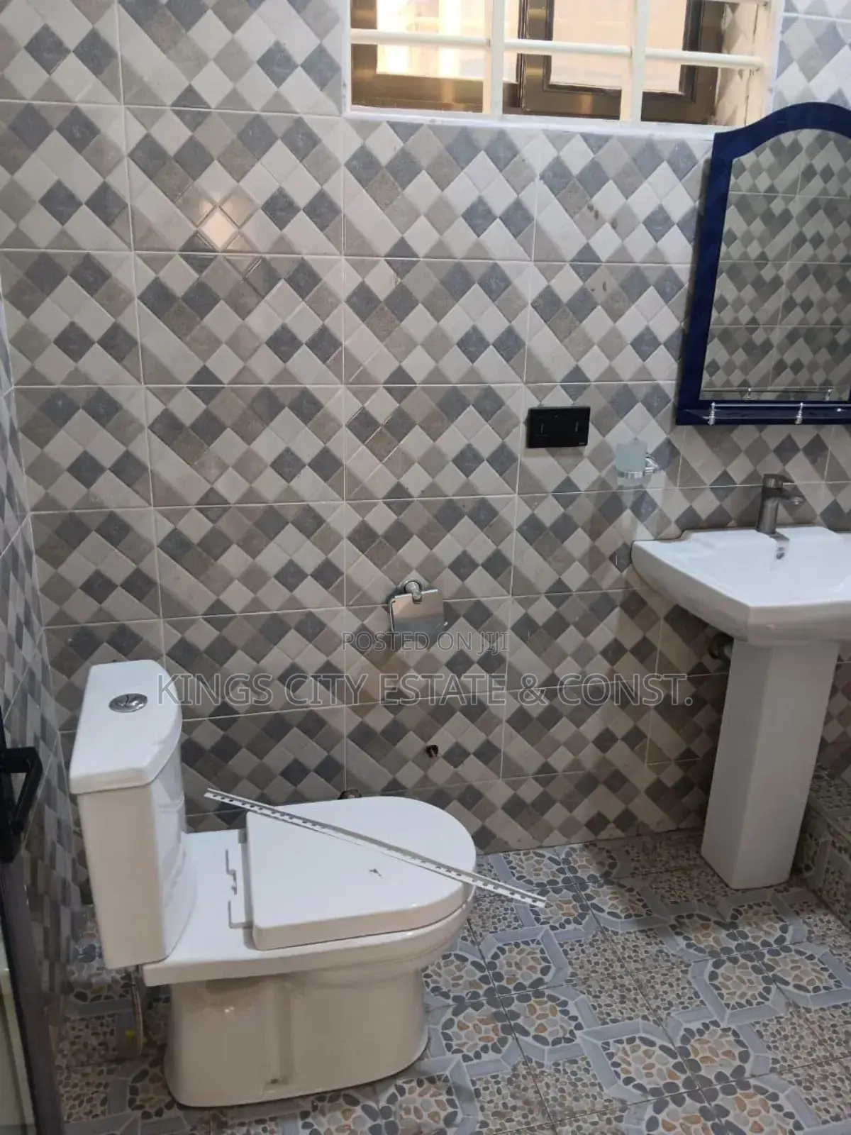 3bdrm House in Odumasi-Estate, Pokuase for sale