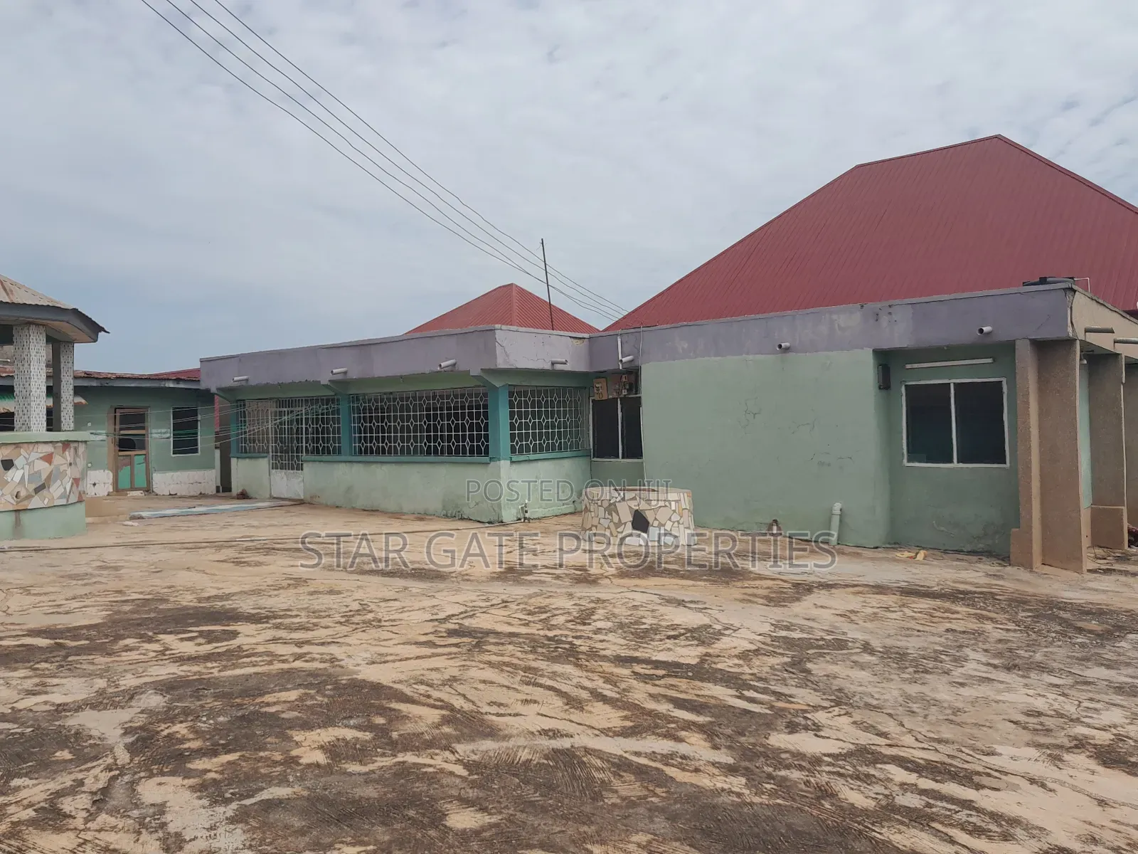 14bdrm House in Pankrono, Kumasi Metropolitan for sale