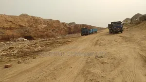 Chipping/Quarry Dust/ Sand/Laterite Grade One/Filling