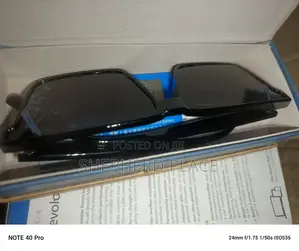 Two in One Box Uv Glasses in Nice Case