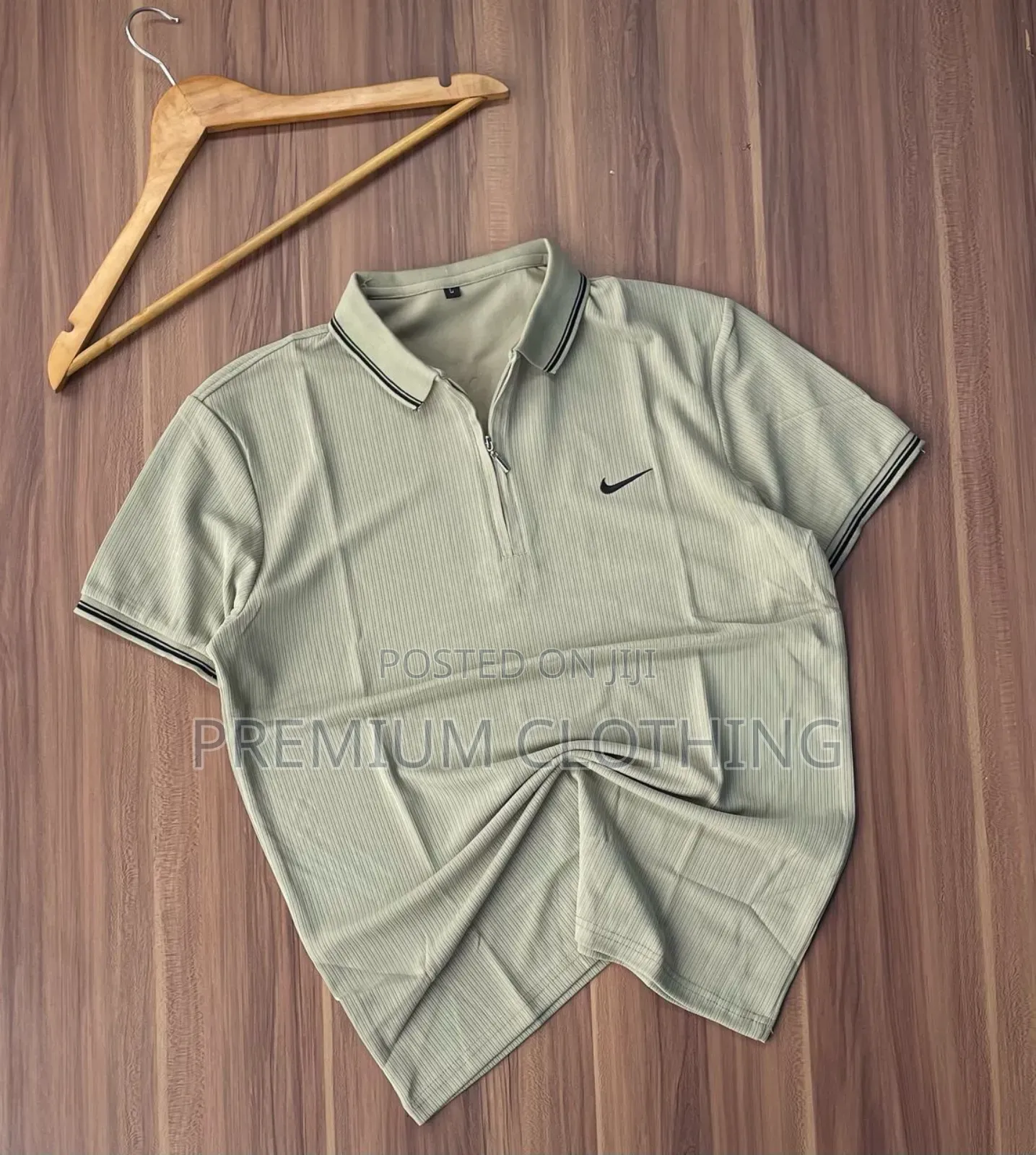 Nike Stock Club T