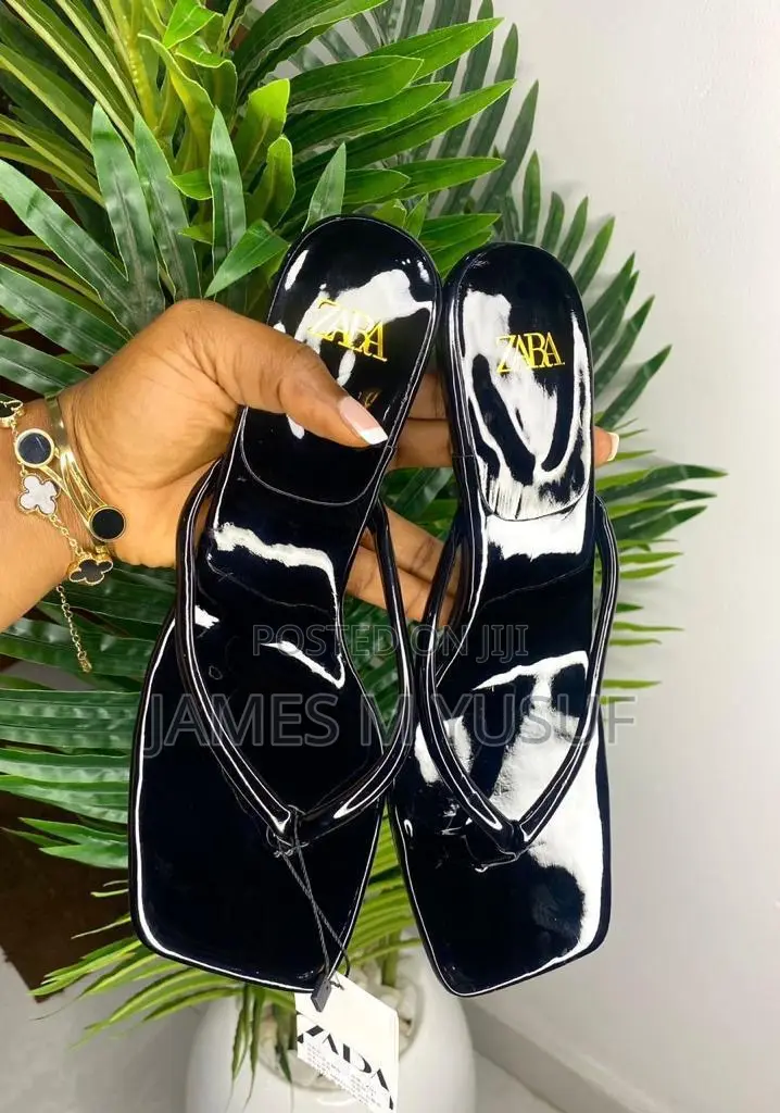 Zara Black Slitted Pointed Heels