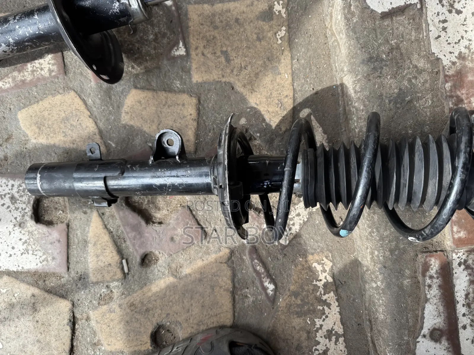 Honda Crv: 2017 to 2022 Front Shocks Absorbers