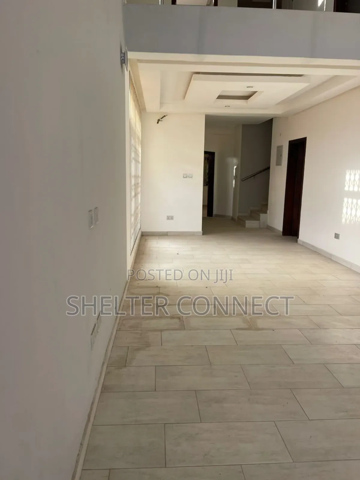 4bdrm Duplex in Oyarifa for sale