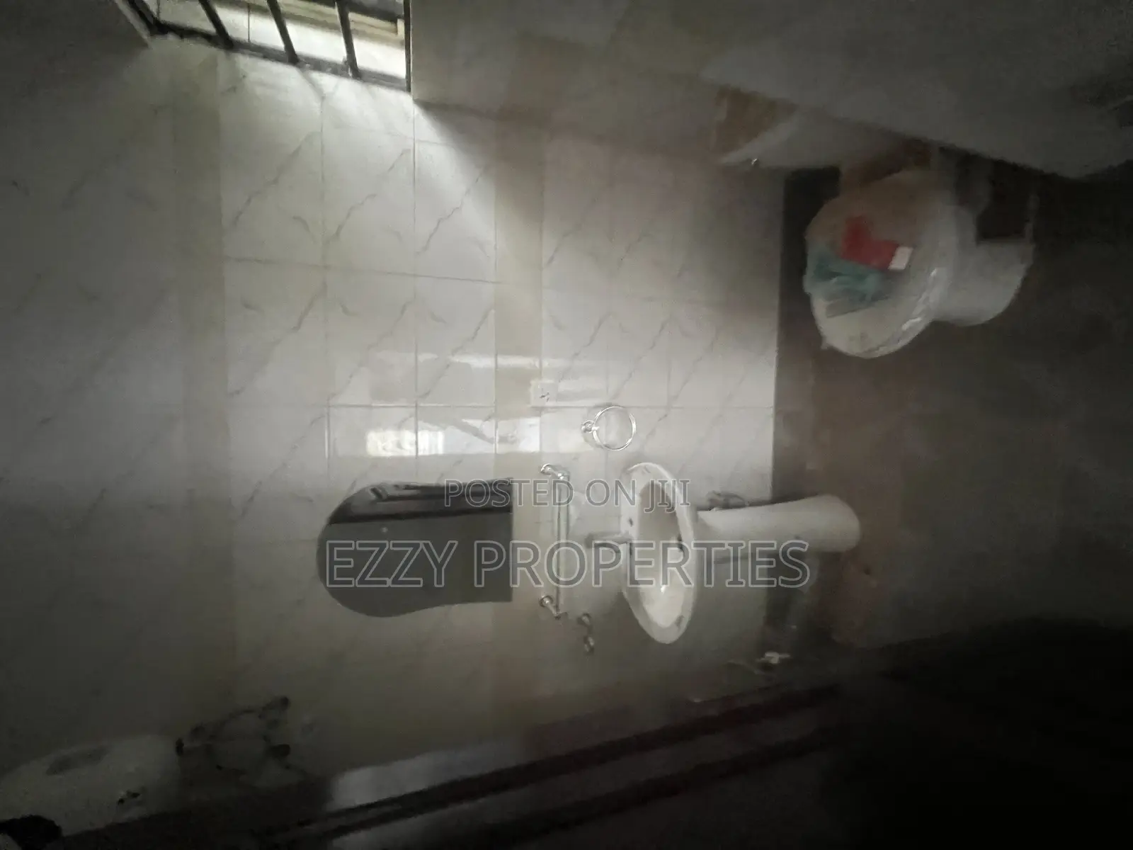 2bdrm Apartment in Lakeside Community 1, Ashaley Botwe for rent