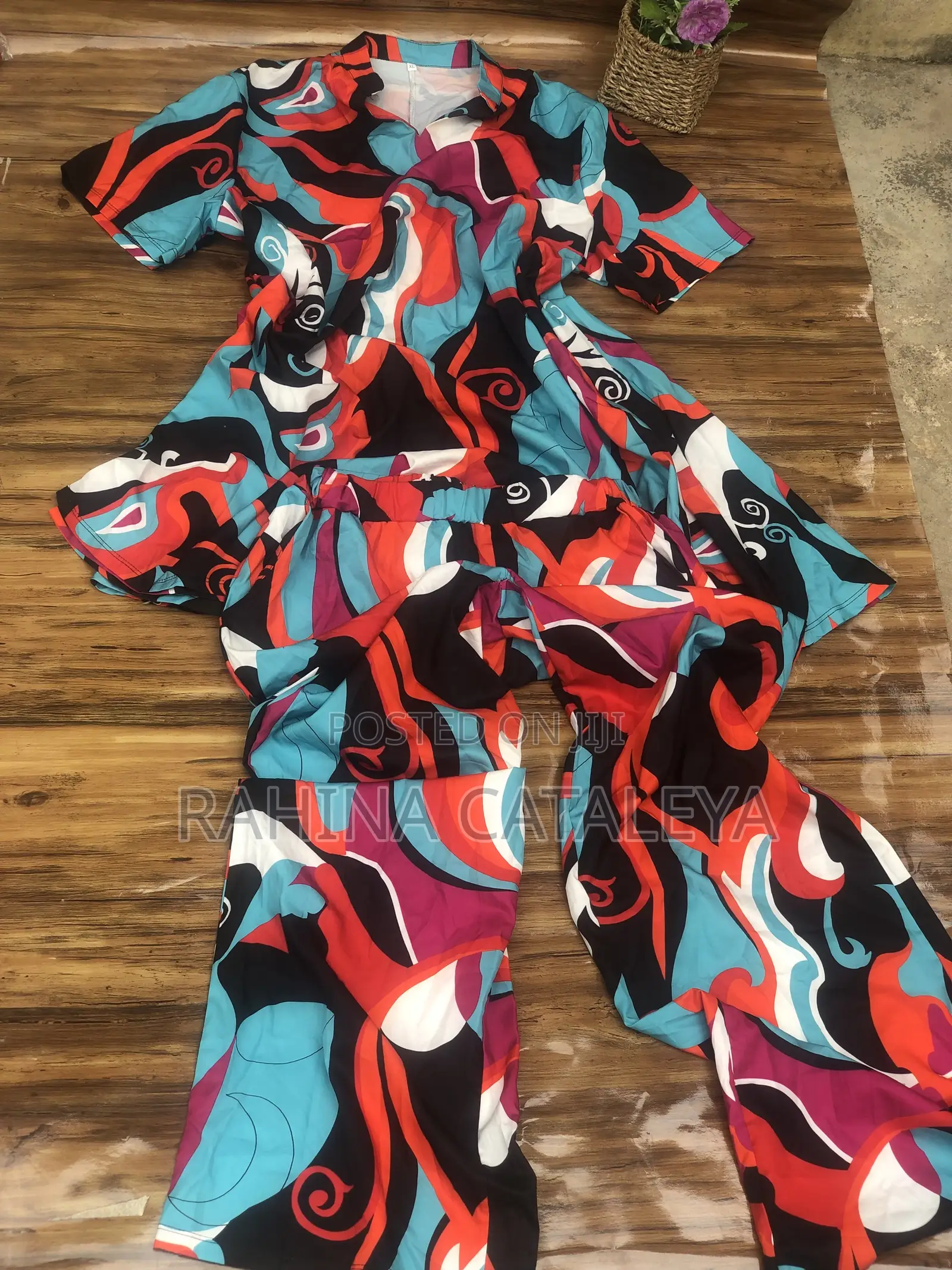 Ladies Top And Down