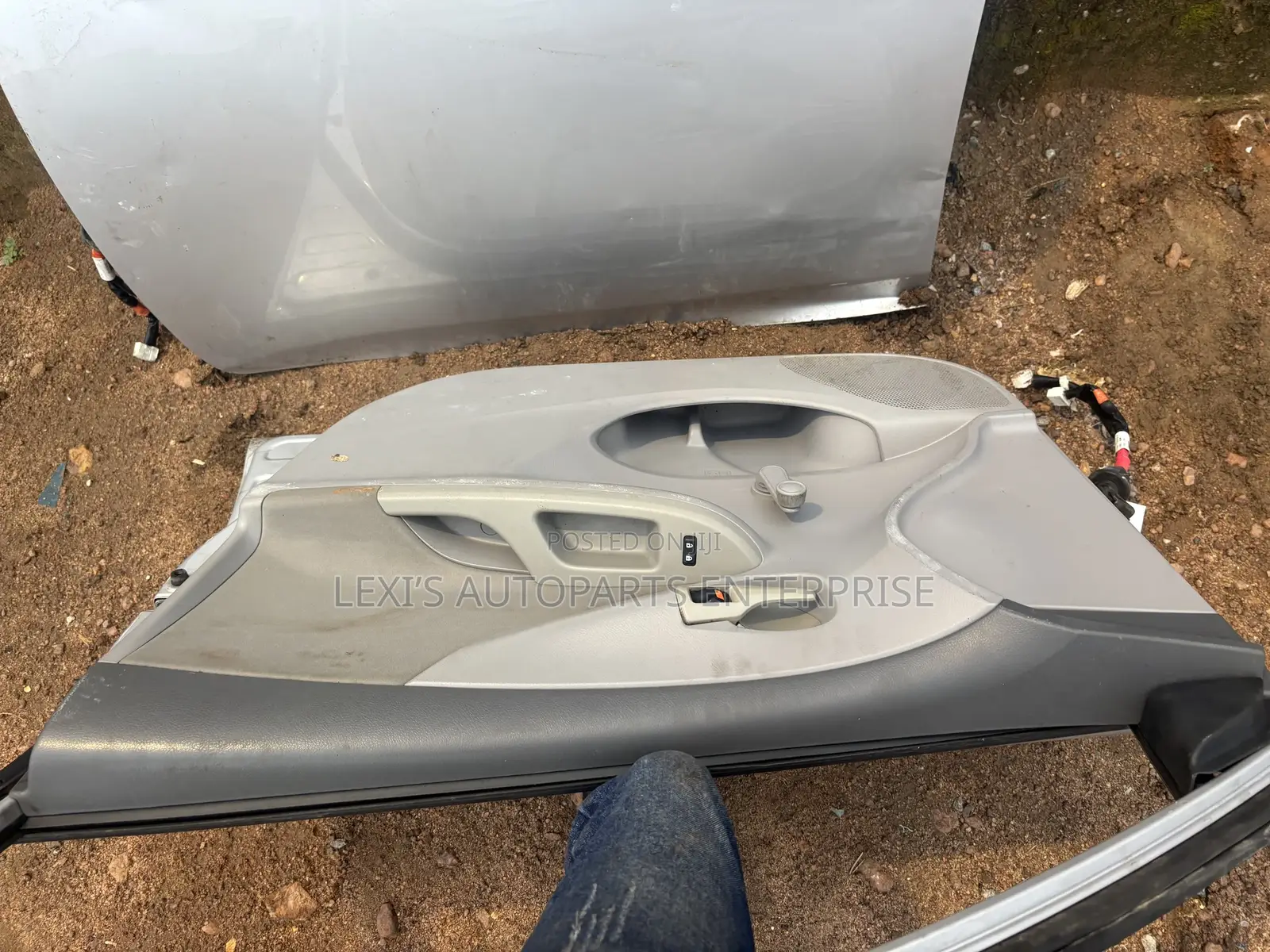 Toyota Corolla 2009-2013 Doors Available