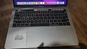 Laptop Apple MacBook 2018 16GB Intel Core I5 SSD 256GB