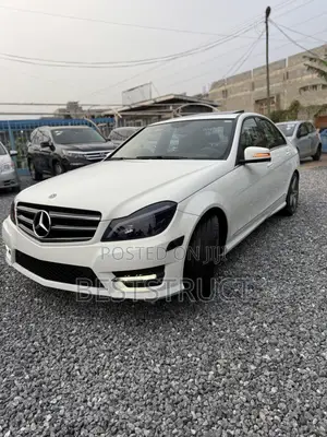 Photo - Mercedes-Benz C250 2014 White