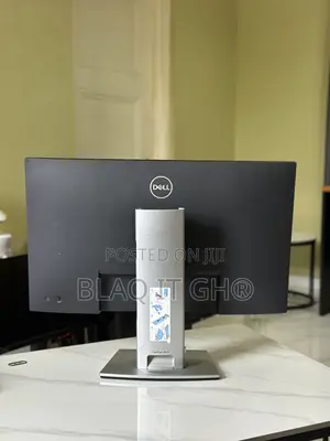 Dell 27” Inches Edgeless Full Hd Ips Monitor