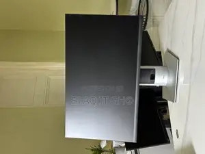 Dell 27” Inches Edgeless Full Hd Ips Monitor
