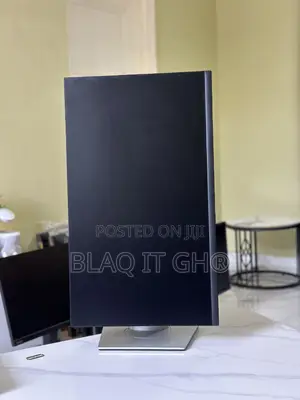 Dell 27” Inches Edgeless Full Hd Ips Monitor